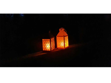 Latarnia plastikowa LED HY-0043 czarny 21x10,5cm