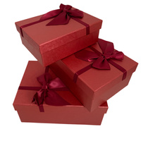 Pudełko na prezent K2023-062609R KPL 3szt czerwony